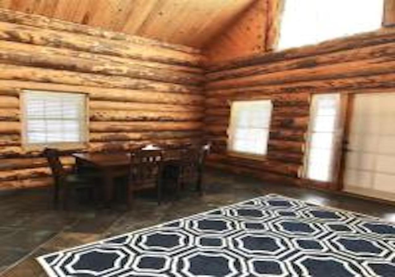 Willa Log Haven In Blanding Zewnętrze zdjęcie