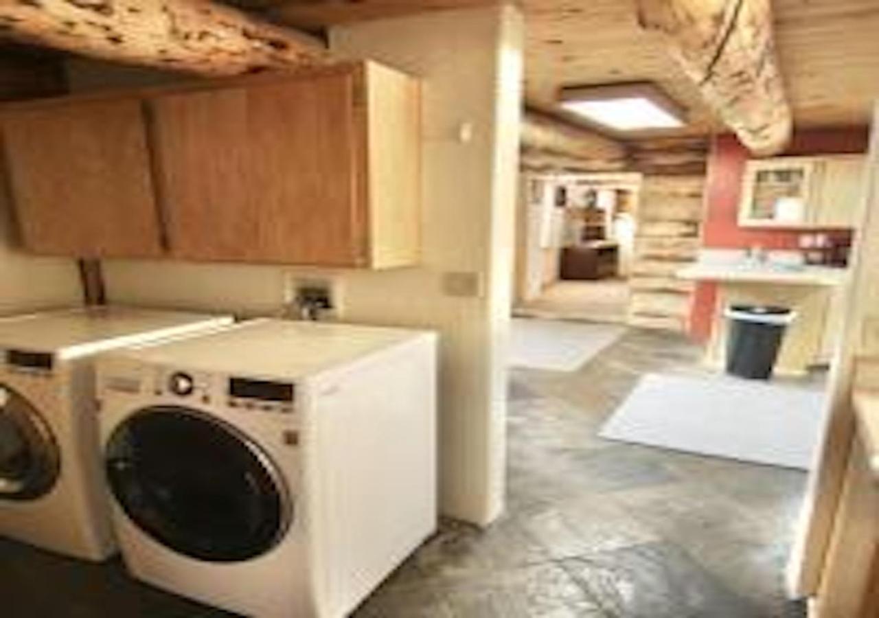 Willa Log Haven In Blanding Zewnętrze zdjęcie